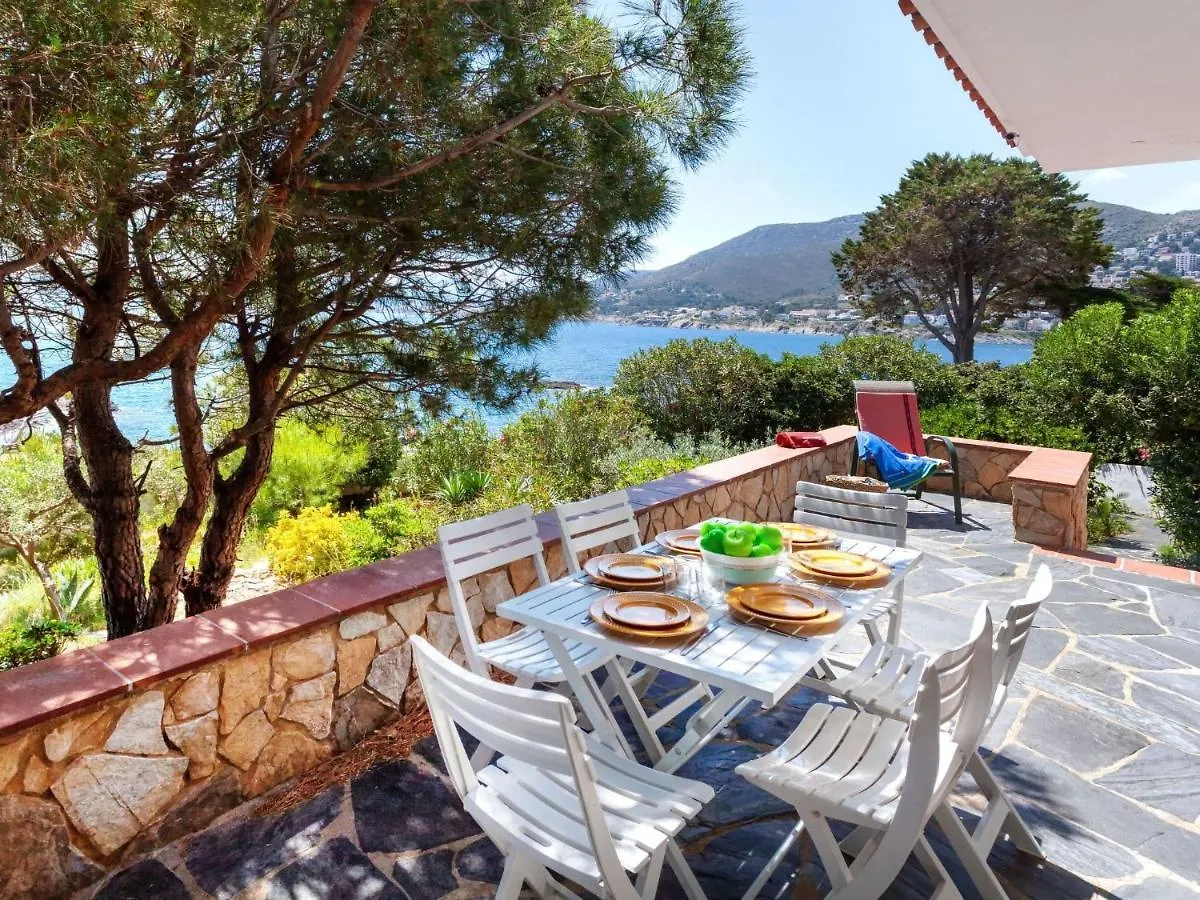 Holiday Home La Falconera Llanca