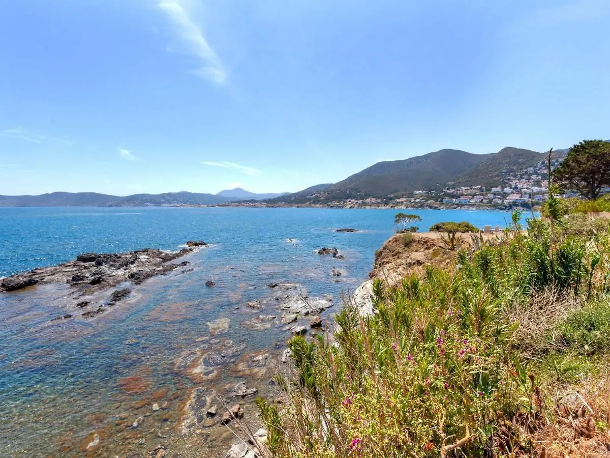 Holiday Home La Falconera Llanca
